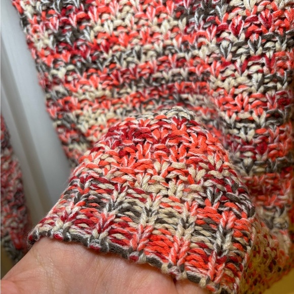 Oxygene - Red Sweater - Picture 5 of 8